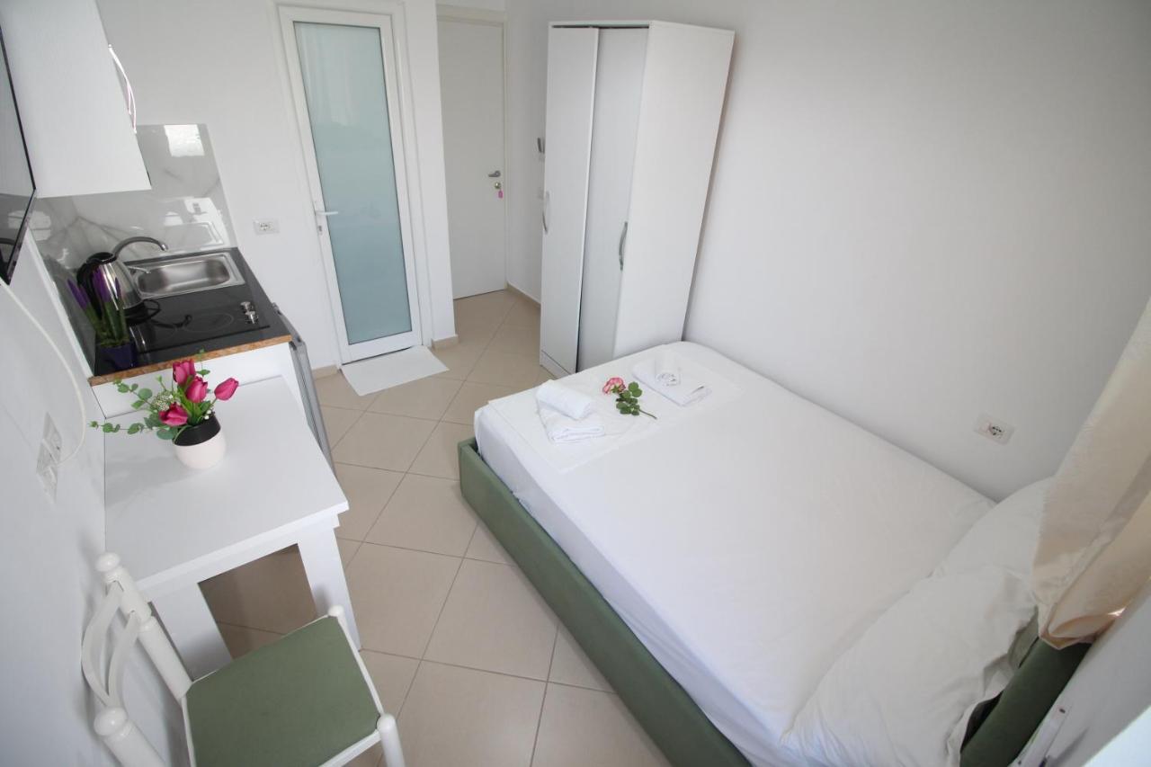 Emerald Inn Ksamil Kültér fotó