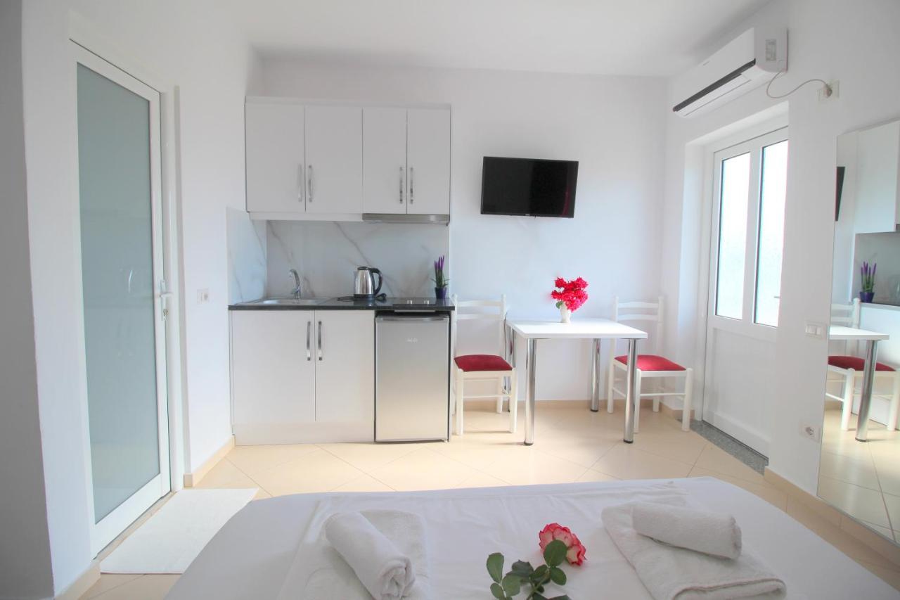 Emerald Inn Ksamil Kültér fotó